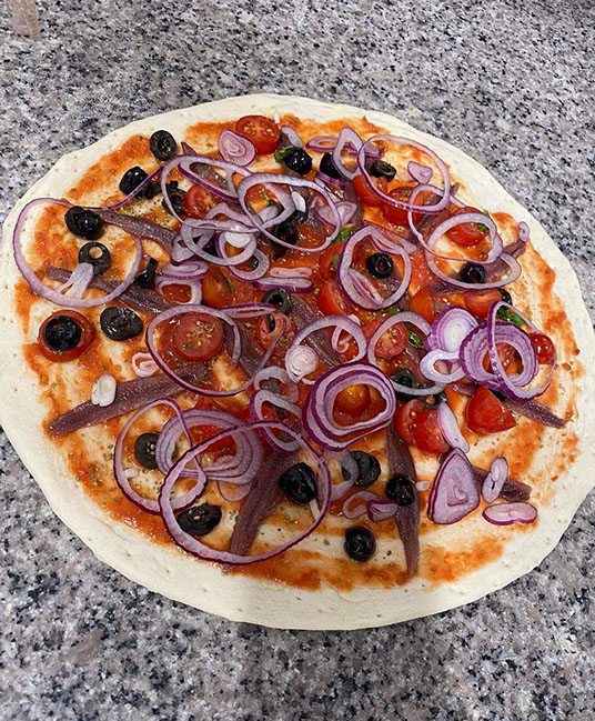 eine Pizza Platte